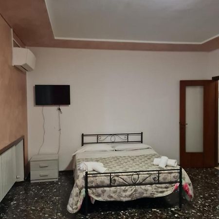 فندق أوريو آل سيريوفي  Landlady Airport Orio Bergamo Ida المظهر الخارجي الصورة