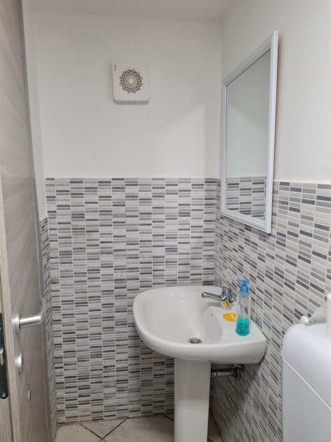 فندق أوريو آل سيريوفي  Landlady Airport Orio Bergamo Ida المظهر الخارجي الصورة