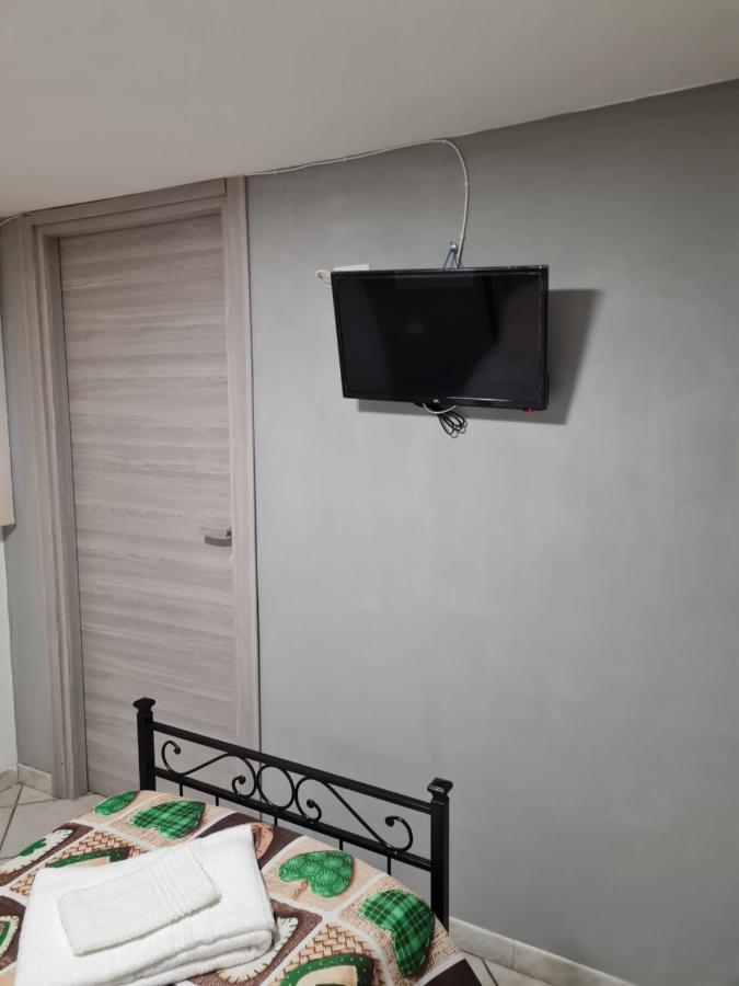 فندق أوريو آل سيريوفي  Landlady Airport Orio Bergamo Ida المظهر الخارجي الصورة