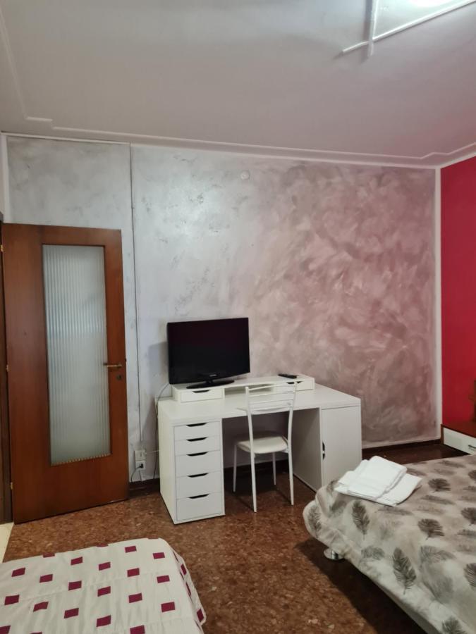 فندق أوريو آل سيريوفي  Landlady Airport Orio Bergamo Ida المظهر الخارجي الصورة