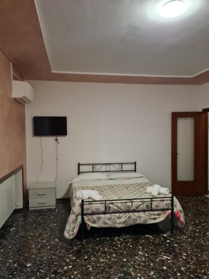 فندق أوريو آل سيريوفي  Landlady Airport Orio Bergamo Ida المظهر الخارجي الصورة